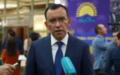 Депутат поздравил маму в прямом эфире — насколько это допустимо