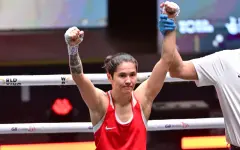 Назым Кызайбай вышла в полуфинал чемпионата мира по боксу