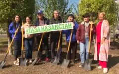 Субботник по озеленению прошел в Астане