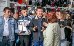 Более 400 предпринимателей получили господдержку в сфере торговли