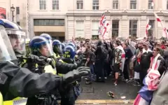 Митинг в Лондоне перерос в столкновения