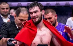 Чемпион из Казахстана подписал контракт с UFC после яркого нокаута