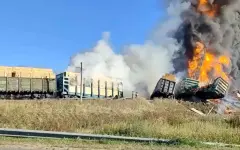 18 вагонов с бензином сошли с рельсов в России
