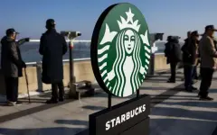 Starbucks закрывает сотни кофеен в США