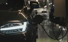 Казахстанцам сделали важное предупреждение о ввозе электромобилей