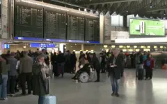 ЕС пересматривает правила компенсации за задержку авиарейса