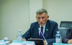 Усилить контроль за религиозными фондами и проповедниками предлагает сенатор