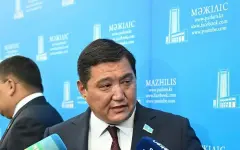 Ждем зарплату: депутат признался, что живет на рассрочках