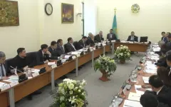 Депутаты прочитали нравоучение представителям КТЖ за незнание казахского