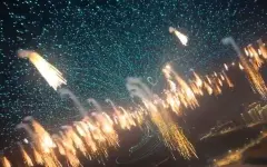 Фееричное шоу дронов в Китае побило рекорд Гиннеса – захватывающие кадры