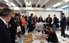 Археологи тюркского мира ознакомились с лабораториями Университета Хаджеттепе