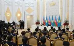 Президенты Казахстана и Азербайджана провели брифинг для представителей СМИ