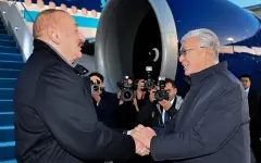 Президент лично проводил главу Азербайджана в аэропорту Астаны – фото