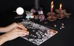 Жительница Китая поверила гадалке и довела мужа до полиции