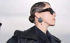 Ксения Собчак разнесла номер в люксовом отеле Парижа