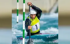 Хотел оплатить поездку на Олимпиаду: каноист объяснил интимное видео в самолете