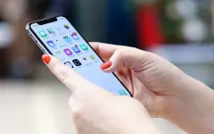 В голосовой помощник Siri добавят нейросеть Gemini