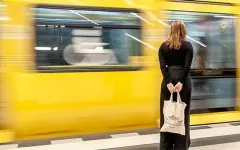 Три свадьбы сыграли в московской подземке