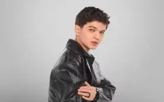 Кто такой Акмаль  и сколько он зарабатывает в России