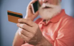 39 миллионов тенге выманили мошенники у пенсионера в Астане