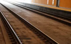 Любопытство детей едва не закончилось трагедией на железной дороге