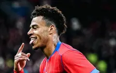 Игрок ПСЖ награжден ежегодной футбольной премией Golden Boy