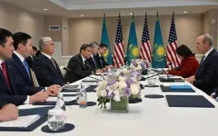 Токаев и глава Chevron обсудили сотрудничество в нефтегазовой сфере