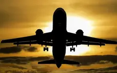 Пассажирский смолет загорелся во время посадки в Австралии