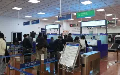 Более 150 000 человек: в порту Алашанькоу резко вырос объём трансграничных перевозок