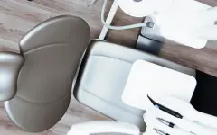 Врач сказал вызвать рвоту: казахстанка проглотила инструмент во время лечения зуба