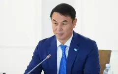 Аким Алматы приехал на место крупного пожара в детском доме