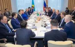 Россия пообещала помочь казахстанским автоперевозчикам после новых ограничений