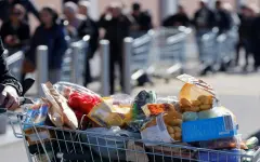 Картофель, гречка и сливочное масло подорожали в Алматинской области