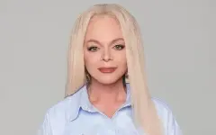 На фоне масштабного хейта Лариса Долина пообещала вернуть деньги Лурье