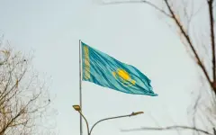 Непогода в Актау: снят государственный флаг