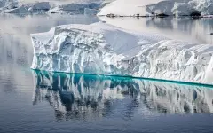 Шар смерти нашли у берегов Антарктиды