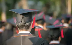 В два раза повысилась стипендия студентов