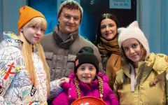 Сбежавшая мать вернется домой в новом сезоне Папиных дочек