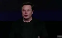 Илон Маск первым в мире преодолел порог $600 млрд