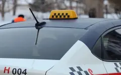 Видео с возмущенными из-за закрытия трасс казахстанскими таксистами обсуждают в Сети