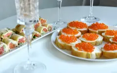 Как выбрать качественную красную икру к новогоднему застолью