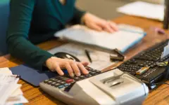 Девять миллионов тенге присвоила бухгалтер коммунальной компании в Костанайской области