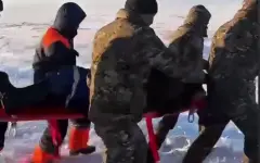 В Улытау шесть человек искали с помощью вертолета, у одного — обморожение