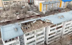 В Конаеве объявят ЧС из-за сорванных ветром крыш