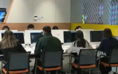 Почти миллион казахстанцев освоили ИИ