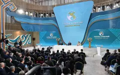 Соцсети обсуждают неожиданный момент с Национального курултая