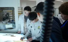 Из школьников – в исследователи