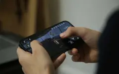 Во Франции торопятся принять закон о запрете соцсетей для подростков