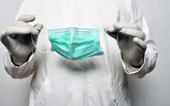 Новая пандемия? Академик объяснил, чем опасен новый смертельный вирус Нипах от летучих мышей