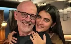 В семье Александра Гордона и его 23-летней жены случилось пополнение